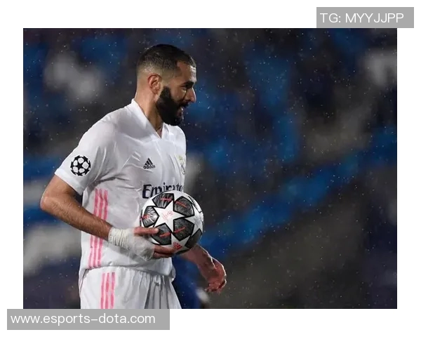 《盘点实况足球中仍活跃的球星:他们如何延续职业生涯的传奇》 《盘点实况足球中仍活跃的球星:他们如何延续职业生涯的传奇》