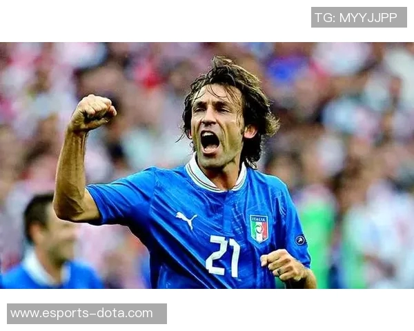 足球传奇之路:揭开球星背后的荣耀与挑战 足球传奇之路:揭开球星背后的荣耀与挑战