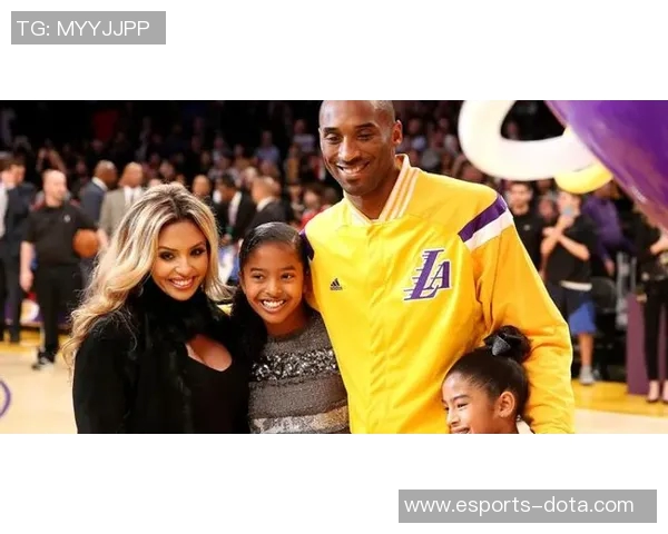 揭秘足坛巨星更衣室趣闻亲历者讲述球星脚臭背后的真实故事 揭秘足坛巨星更衣室趣闻亲历者讲述球星脚臭背后的真实故事