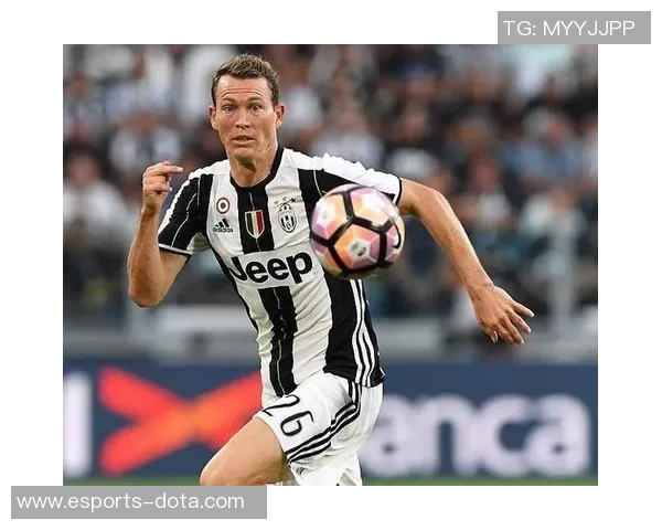 现役足坛男神级球星颜值与实力并存的魅力全解析 现役足坛男神级球星颜值与实力并存的魅力全解析