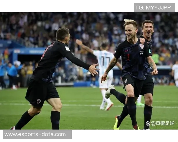 足坛传奇谢幕多位足球球星高光瞬间定格退役纪念高清合集 足坛传奇谢幕多位足球球星高光瞬间定格退役纪念高清合集